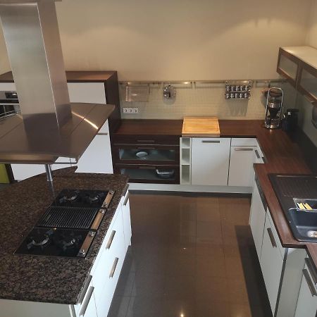 Haus Fleur Apartment นอยชตัดท์ อัน แดร์ ไวน์ชตราเซอ ภายนอก รูปภาพ