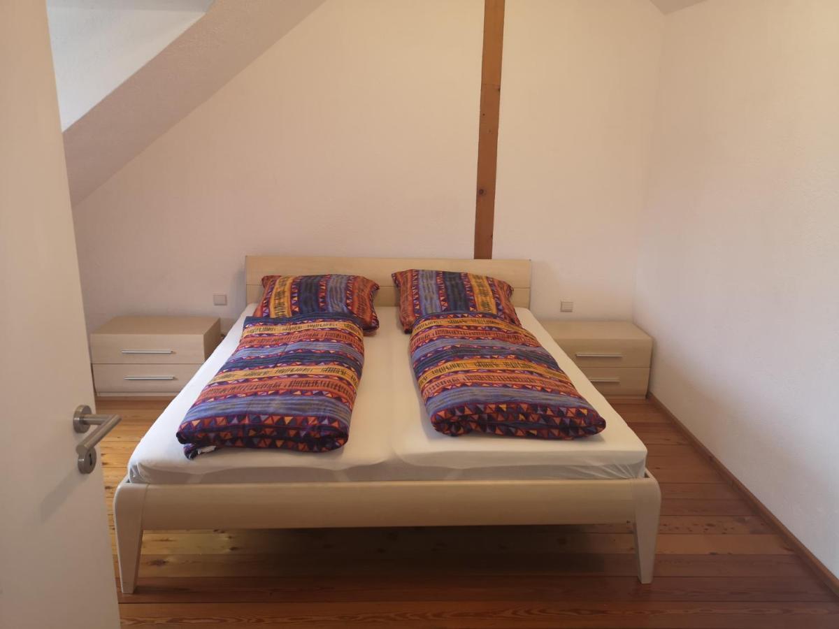 Haus Fleur Apartment นอยชตัดท์ อัน แดร์ ไวน์ชตราเซอ ภายนอก รูปภาพ