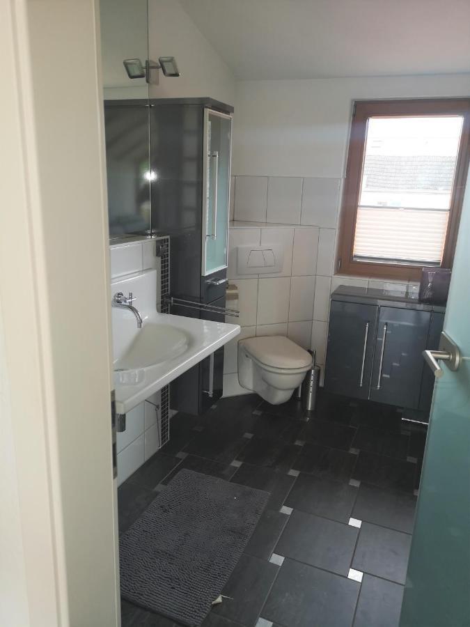 Haus Fleur Apartment นอยชตัดท์ อัน แดร์ ไวน์ชตราเซอ ภายนอก รูปภาพ